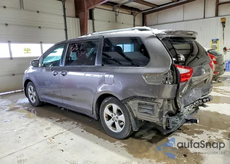 2017 Toyota Sienna Le from USA, damaged, VIN 5TDKZ3DC3HS796935
